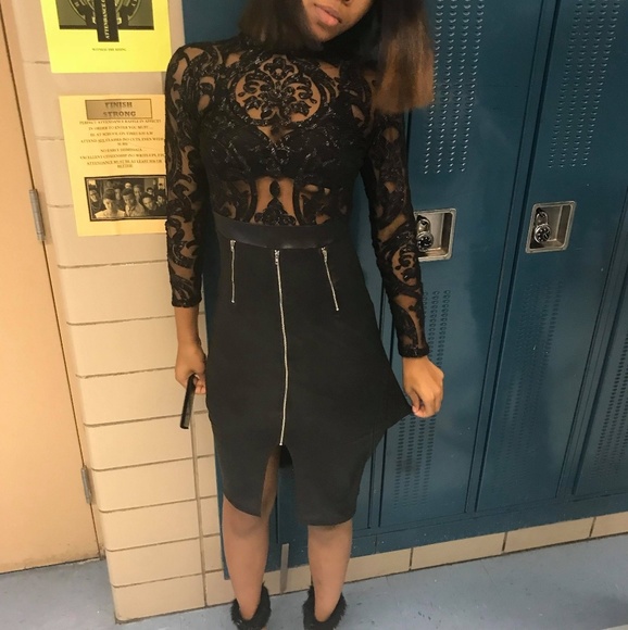 Black see through dress with back out - Picture 3 of 3